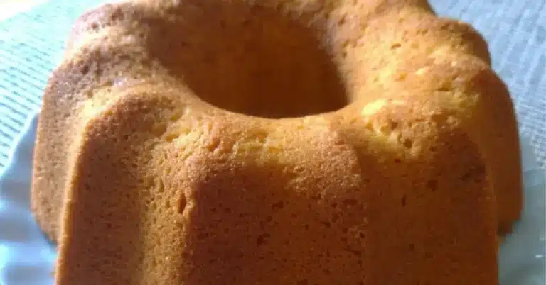 Helppo kermakakku: Vain 5 ainesosaa!