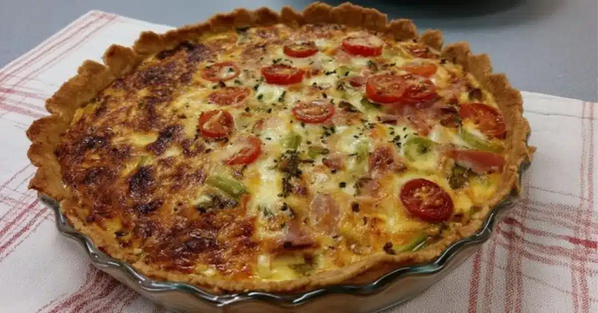 Juustoinen kinkkupiiras – Valmis alle 60 minuutissa