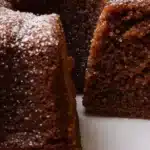 Mehevin kahvinen taatelikakku: Onnistu aina tällä ohjeella