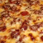 Onnistu aina: Meetvursti-kinkkupiirakka 45 min