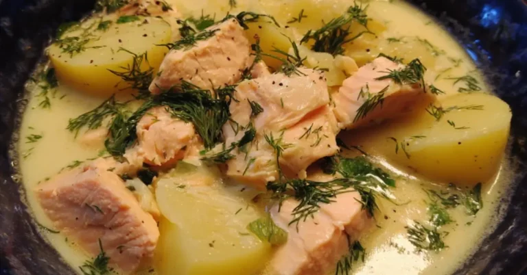 Täyteläinen kermainen lohikeitto alle 30 minuutissa