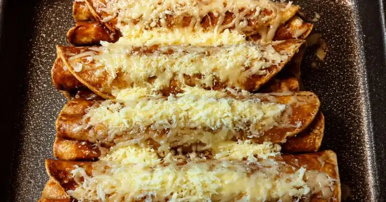 Jauhelihalla täytetyt piirakat: Mehevät herkut 30 minuutissa