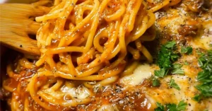 Helppo spagetti-jauhelihavuoka – Valmis vain 30 minuutissa