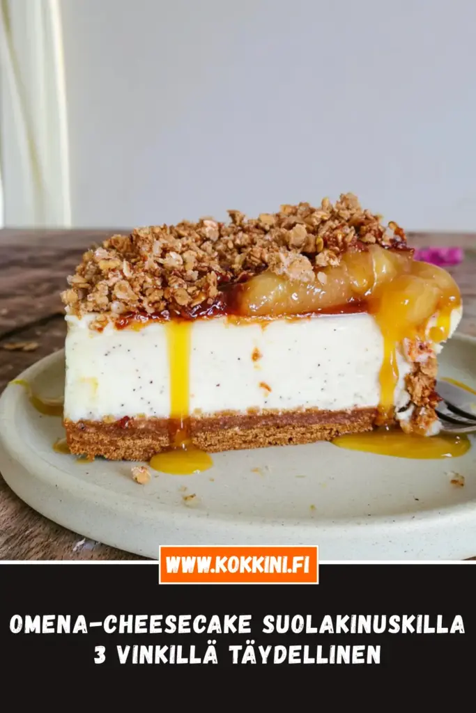 omena-cheesecake suolakinuskilla lähikuva annoksesta